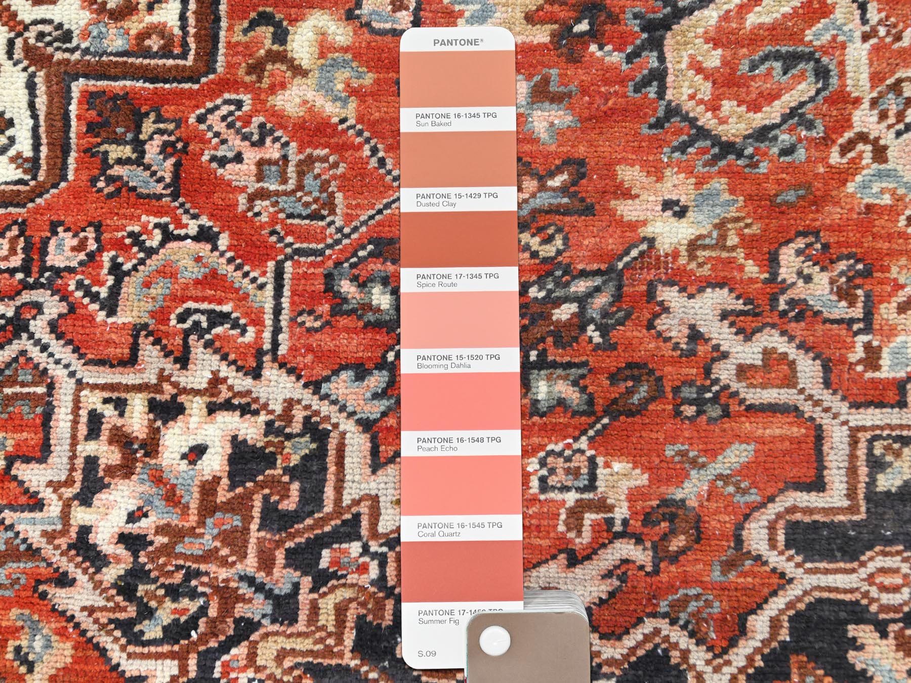 Overdyed & Vintage Rugs LUV741303